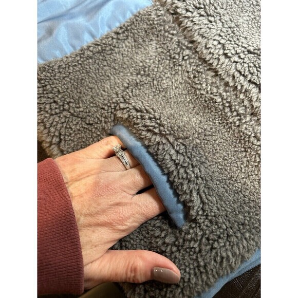 Boy’s Vest Kids Headquarters Size 3T Fuzzy Gray with Blue - Picture 3 of 6